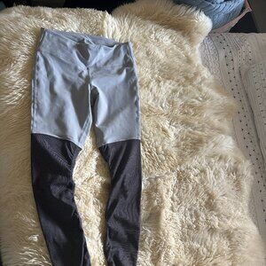 ALO Yoga Airbrush High-Waste Highlight Goddess Ribbed Two Tone Leggings